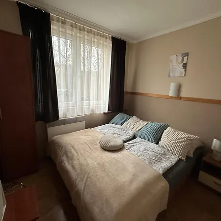公寓 Aranyeso Apartman- 300 Meterre A Strandtol *