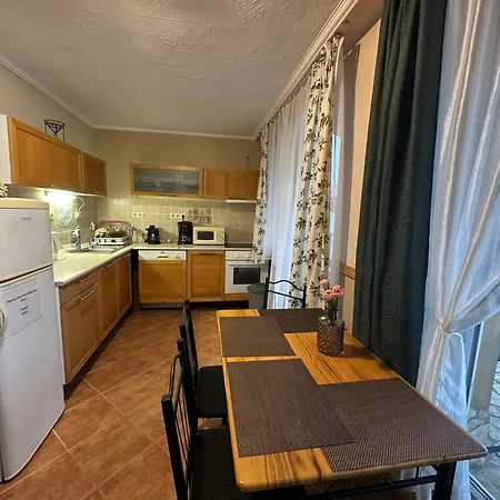Aranyeso Apartman- 300 Meterre A Strandtol 公寓 *