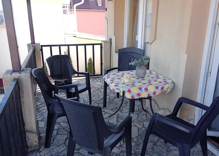 Aranyeso Apartman- 300 Meterre A Strandtol
