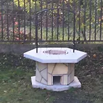 Appartamento Aranyeső Apartman- 300 Méterre A Strandtól