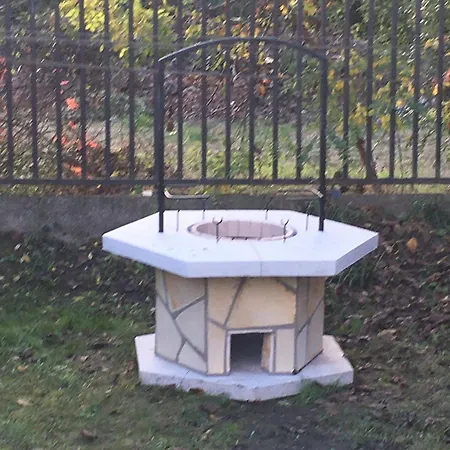 Διαμέρισμα Aranyeso Apartman- 300 Meterre A Strandtol