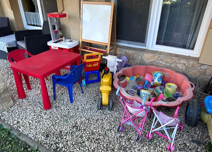 Aranyeső Apartman- 300 Méterre A Strandtól