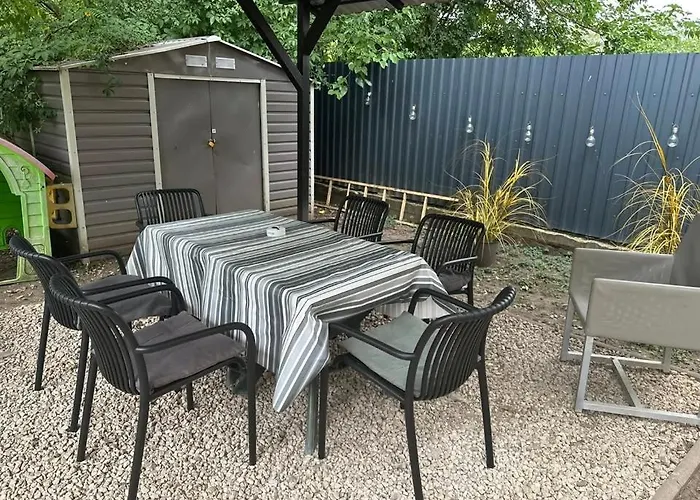 Aranyeső Apartman- 300 Méterre A Strandtól